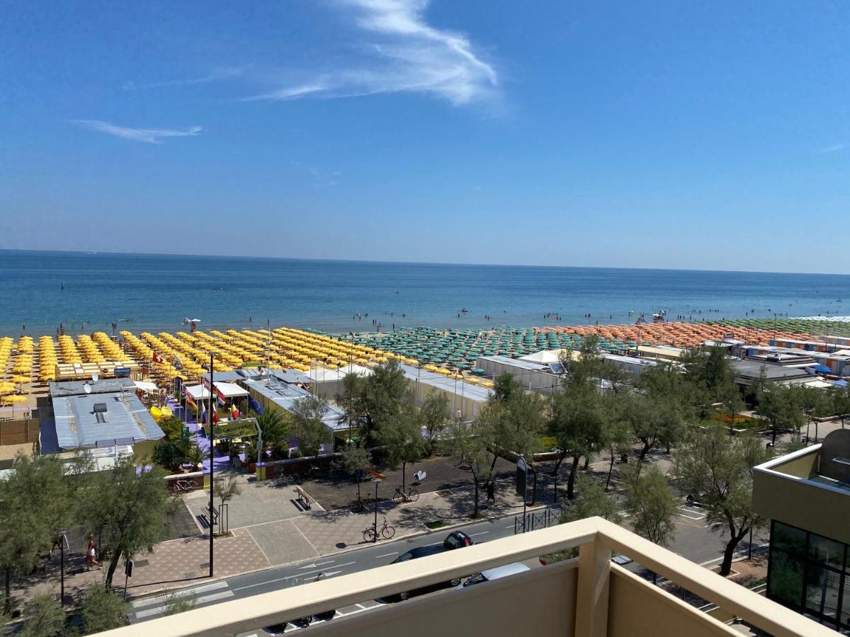 Hotel Nettuno Pesaro Esterno foto