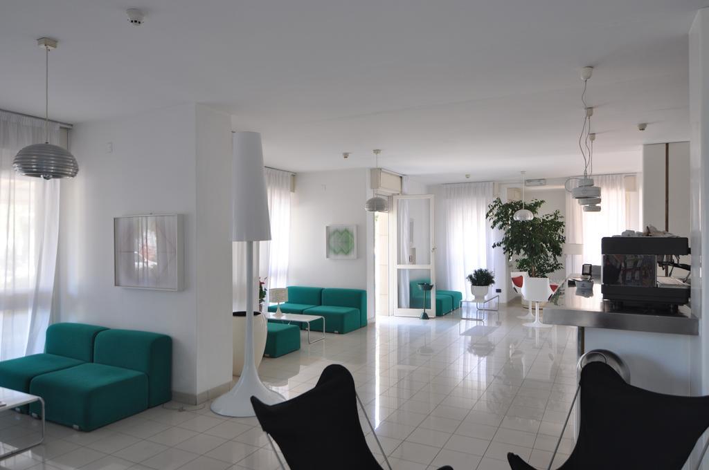 Hotel Nettuno Pesaro Esterno foto