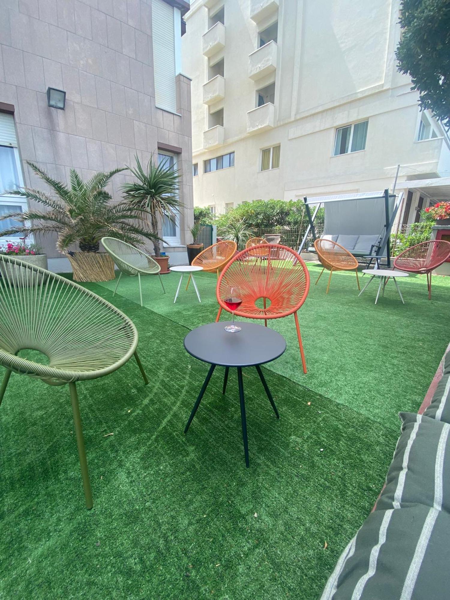 Hotel Nettuno Pesaro Esterno foto
