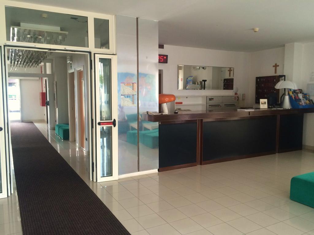 Hotel Nettuno Pesaro Esterno foto