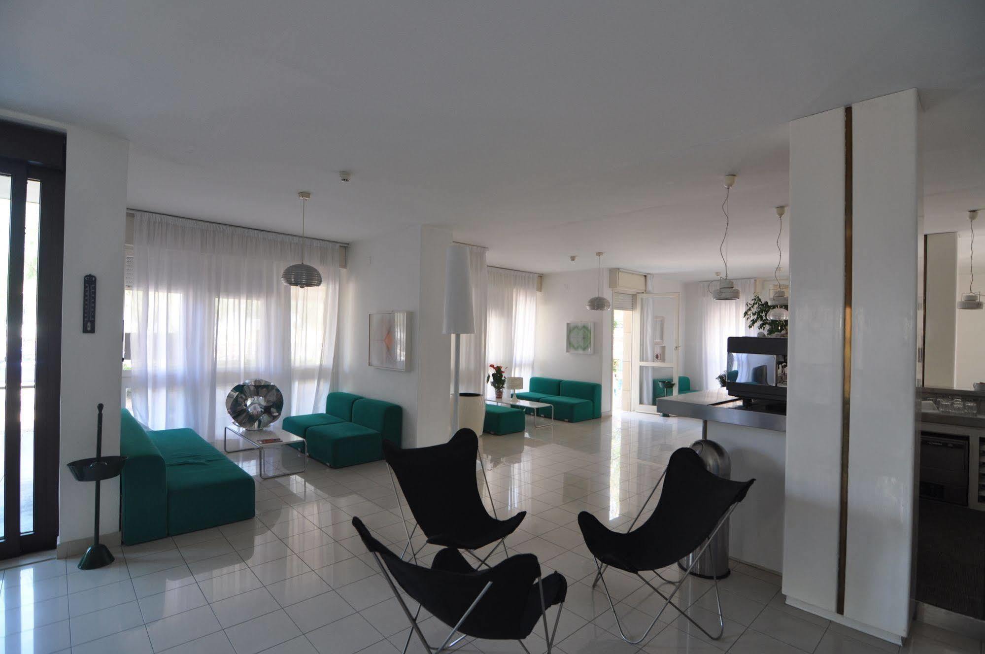 Hotel Nettuno Pesaro Esterno foto