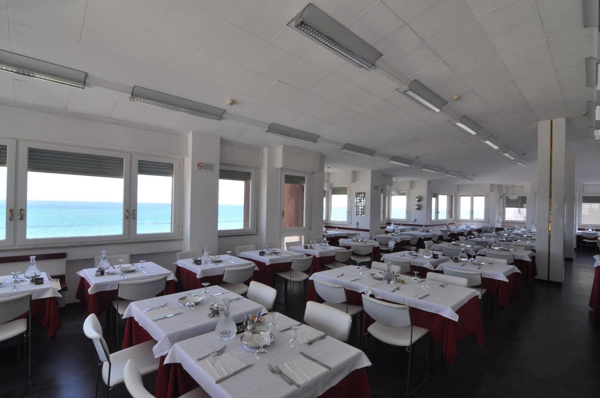 Hotel Nettuno Pesaro Esterno foto