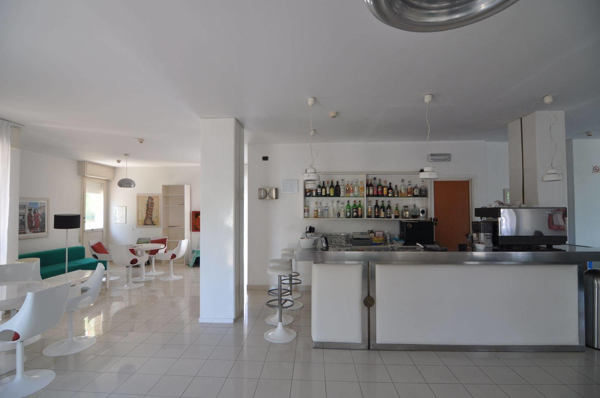 Hotel Nettuno Pesaro Esterno foto