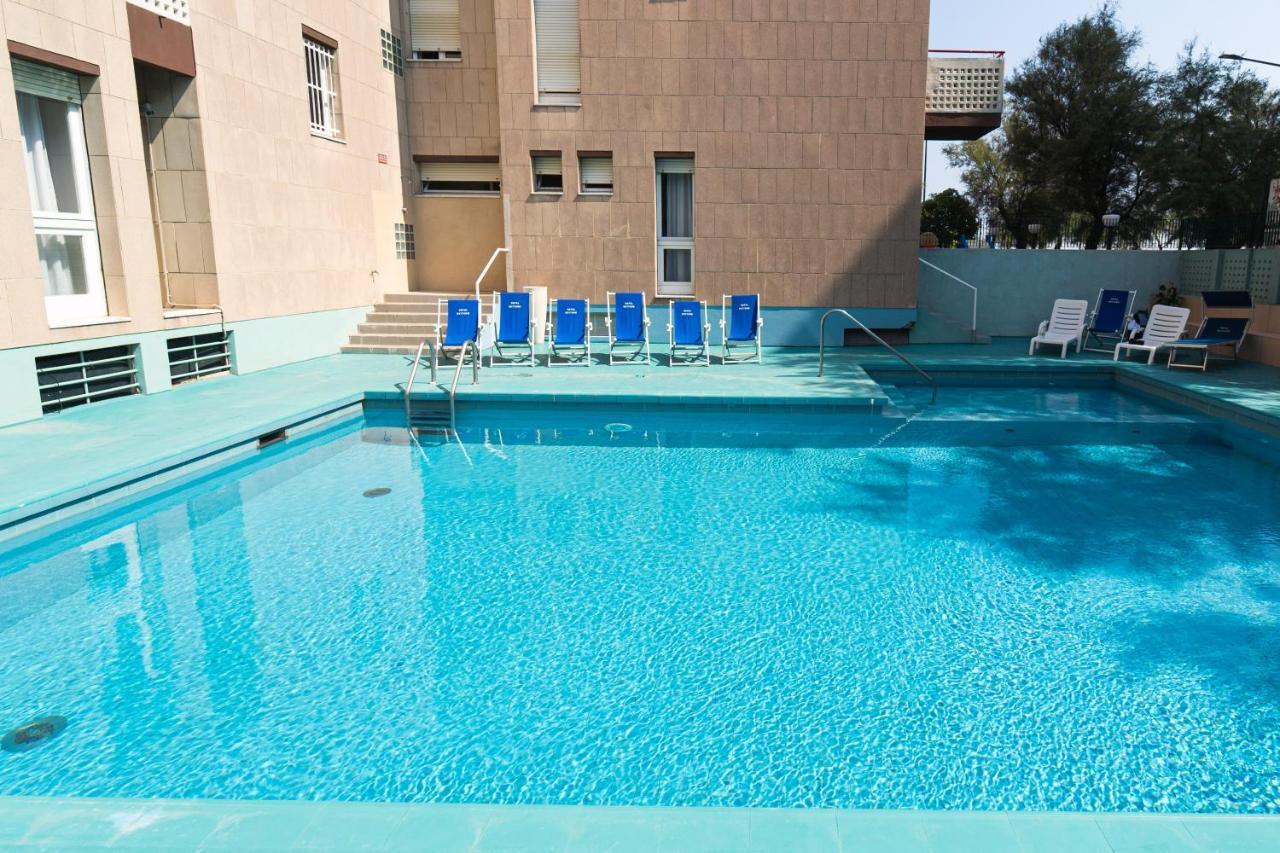 Hotel Nettuno Pesaro Esterno foto